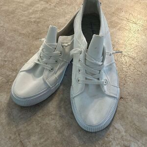 TOMMY BAHAMA White Sneakers 10